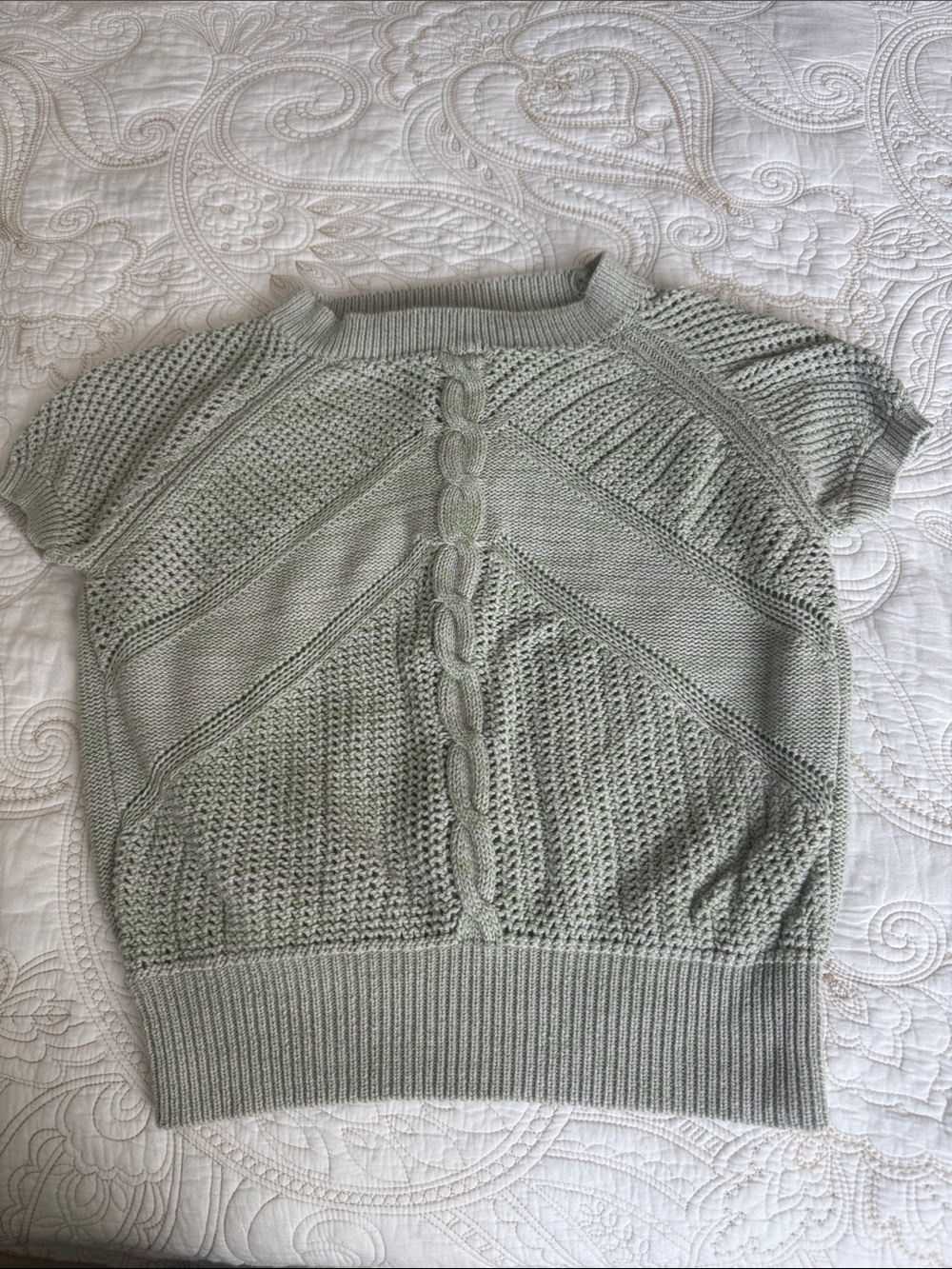 Cable-Knit Short Sleeve Sweater in Light Sage